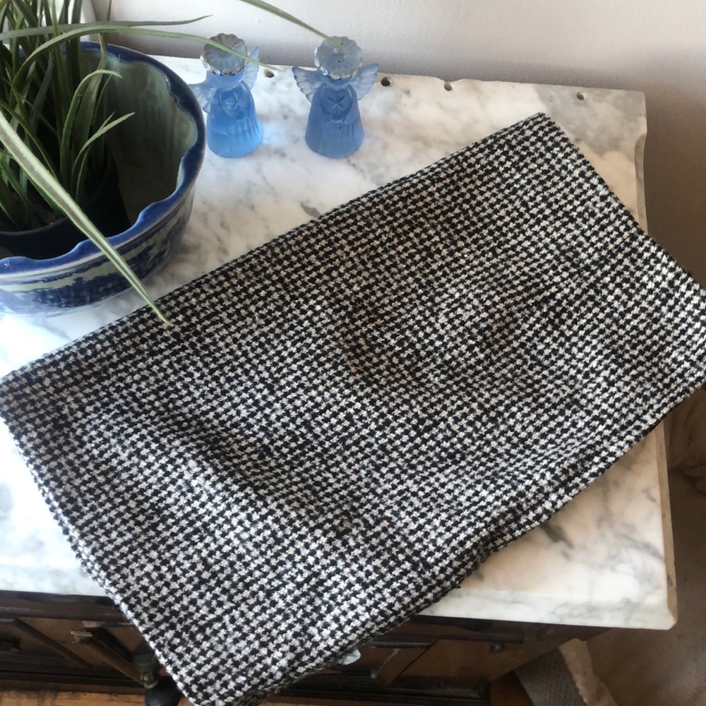 Houndstooth miniskirt